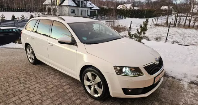 SKODA Octavia 2.0 TDI (Green tec) DSG L&K