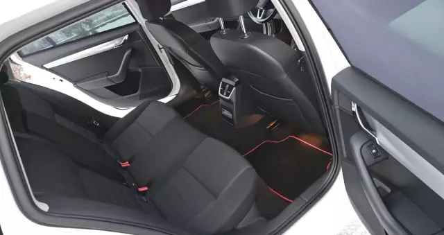 SKODA Octavia 2.0 TDI (Green tec) DSG L&K