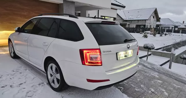 SKODA Octavia 2.0 TDI (Green tec) DSG L&K