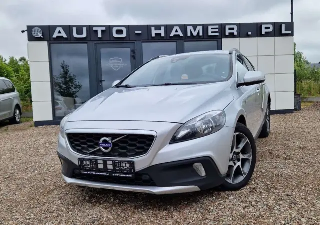 VOLVO V40 Cross Country D3 Ocean Race