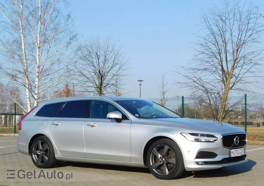 VOLVO V90 T5 Momentum