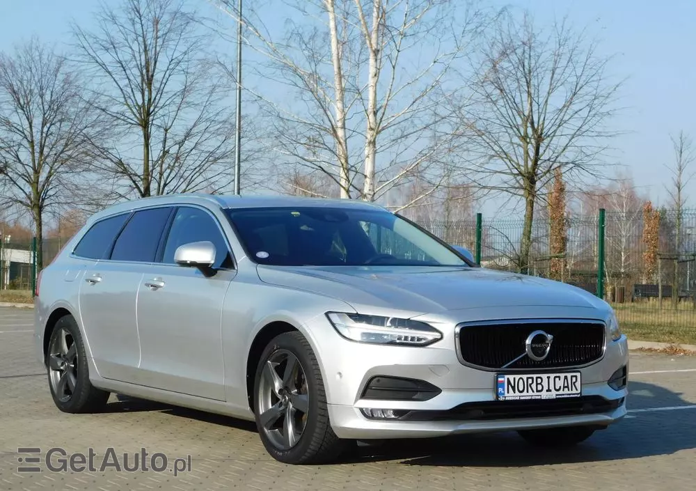 VOLVO V90 T5 Momentum