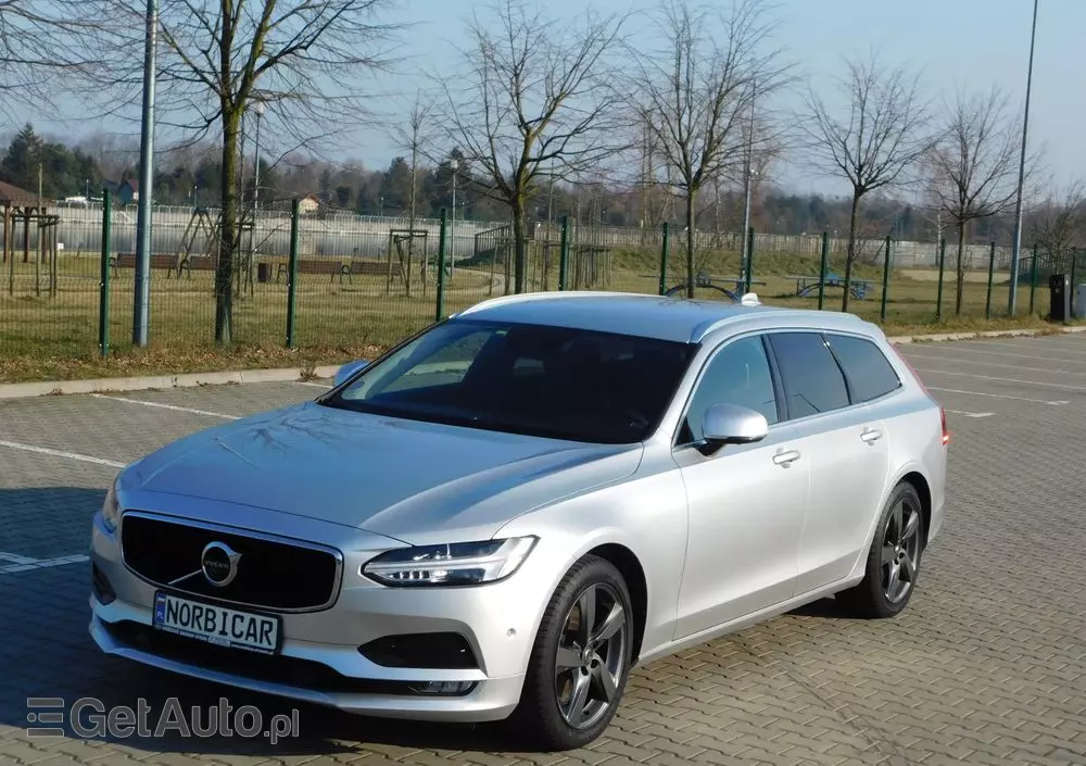 VOLVO V90 T5 Momentum