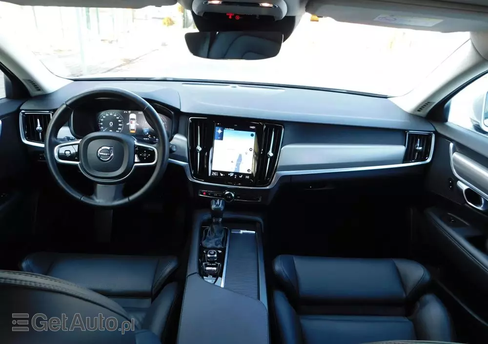 VOLVO V90 T5 Momentum