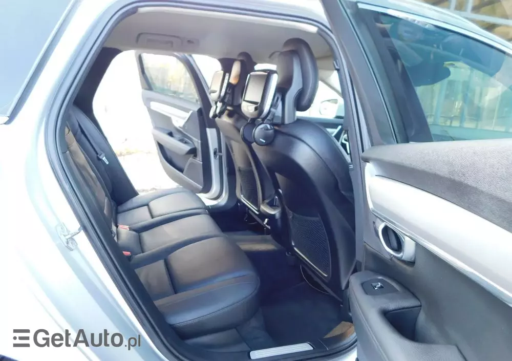 VOLVO V90 T5 Momentum