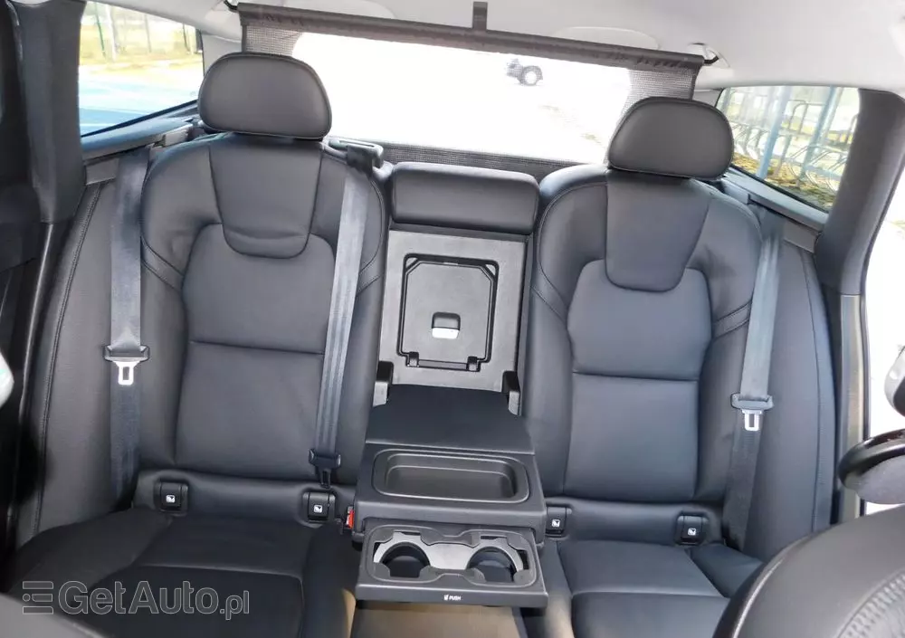 VOLVO V90 T5 Momentum