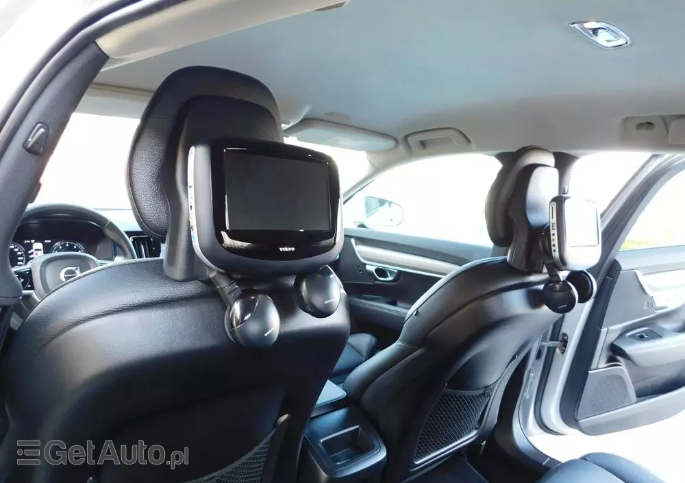 VOLVO V90 T5 Momentum