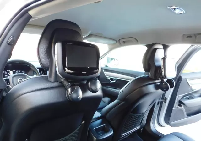 VOLVO V90 T5 Momentum