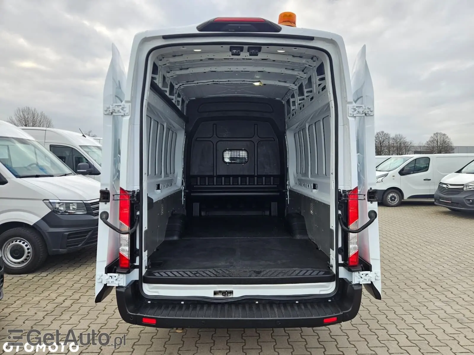 FORD Transit L4H3 Limited