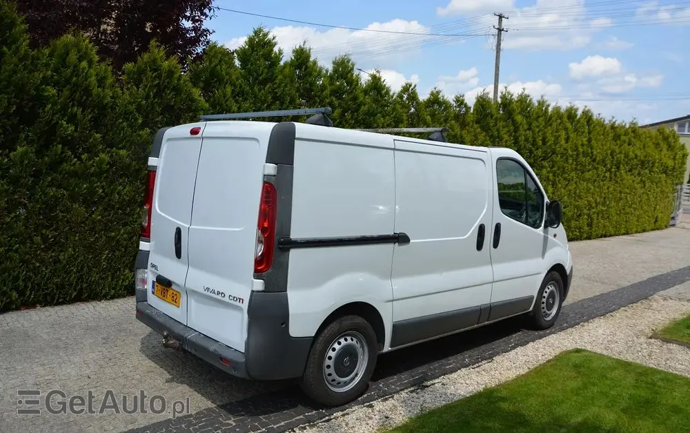 OPEL Vivaro 