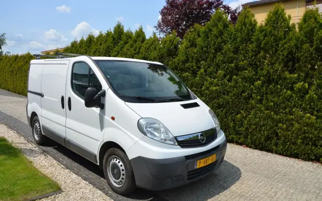 OPEL Vivaro 