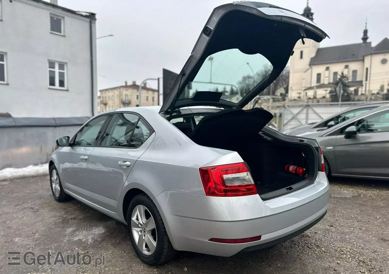 SKODA Octavia 1.0 TSI Ambition