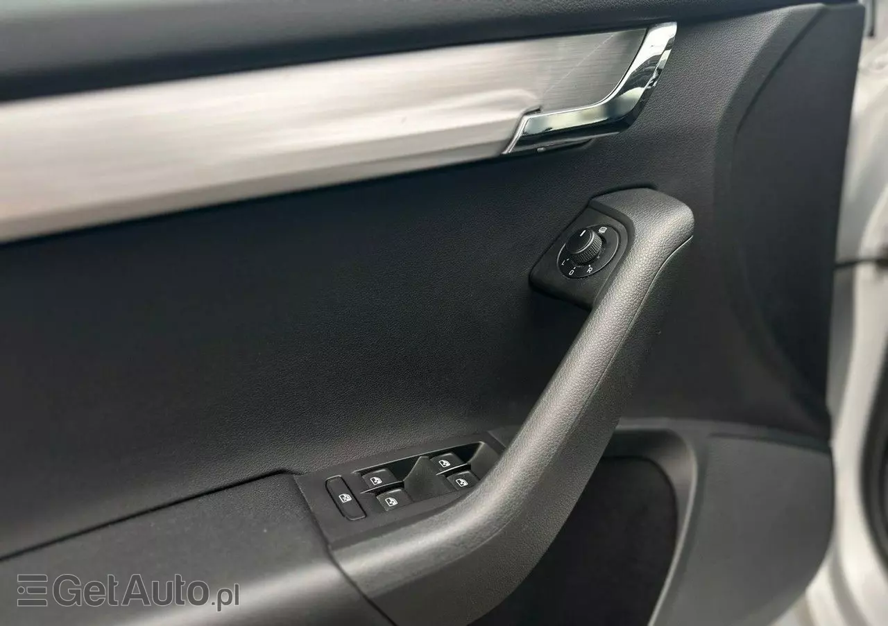 SKODA Octavia 1.0 TSI Ambition