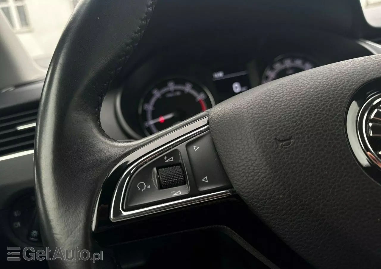 SKODA Octavia 1.0 TSI Ambition
