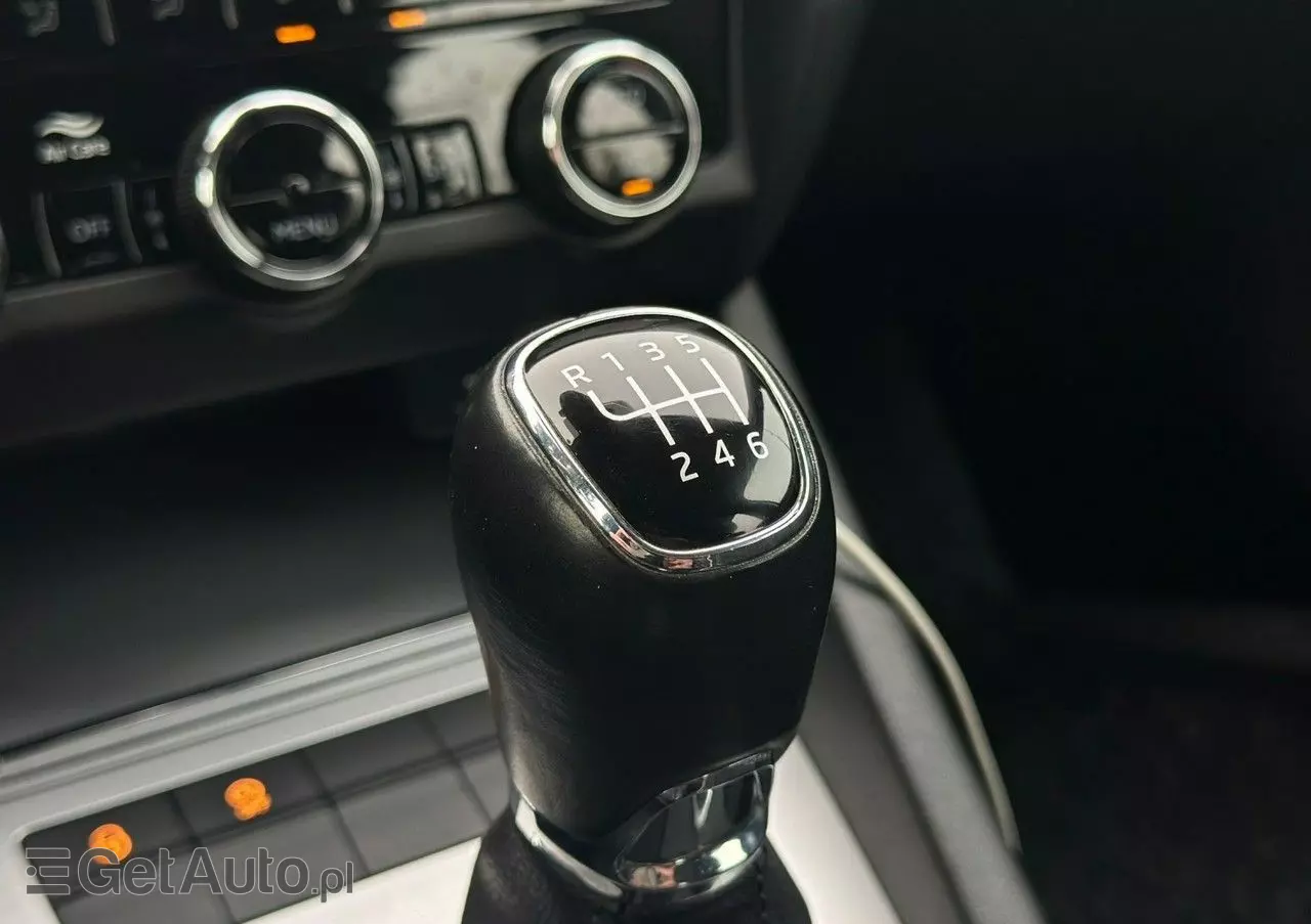 SKODA Octavia 1.0 TSI Ambition