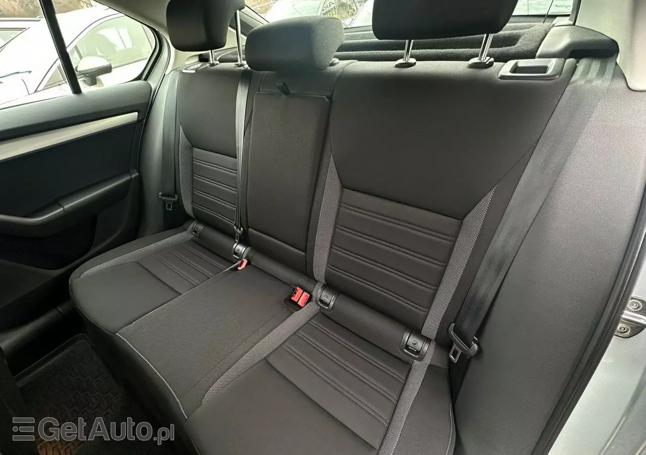 SKODA Octavia 1.0 TSI Ambition