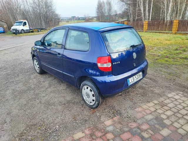 VOLKSWAGEN Fox Basis