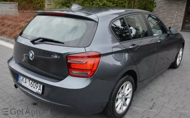 BMW Seria 1 116i Sport Line