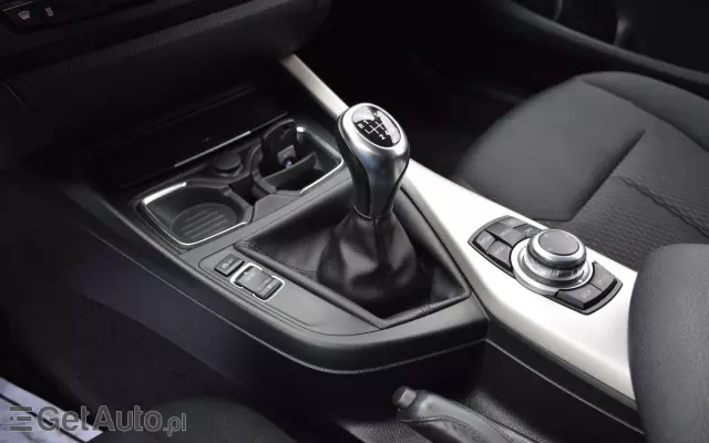 BMW Seria 1 116i Sport Line