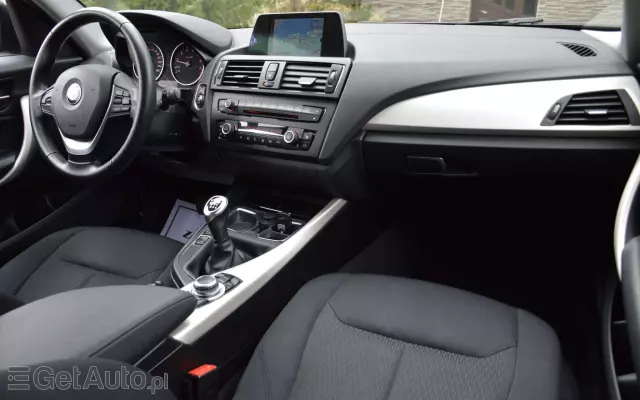 BMW Seria 1 116i Sport Line