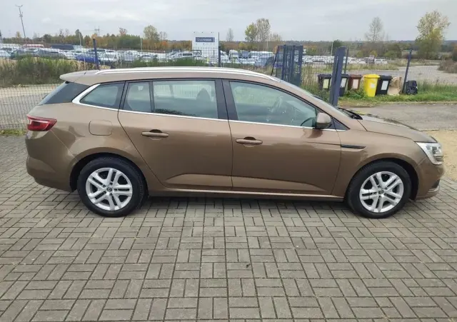 RENAULT Megane 1.6 SCe Zen