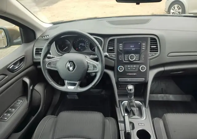 RENAULT Megane 1.6 SCe Zen