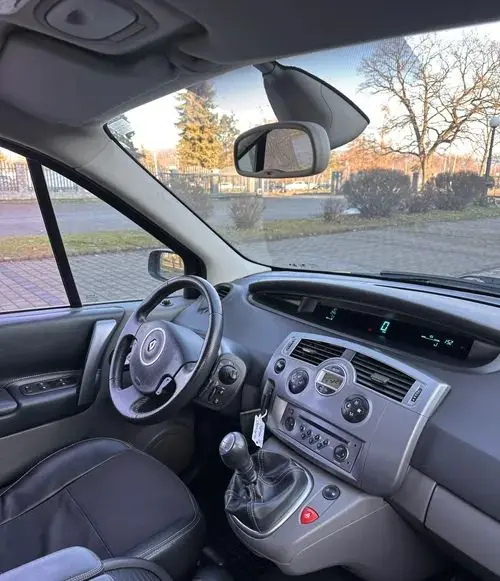 RENAULT Scenic 
