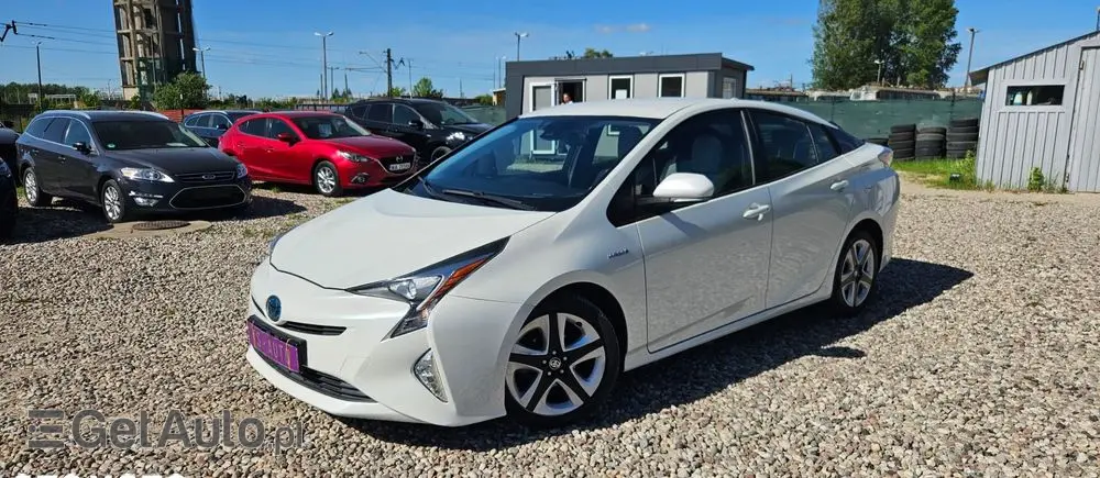 TOYOTA Prius Hybrid