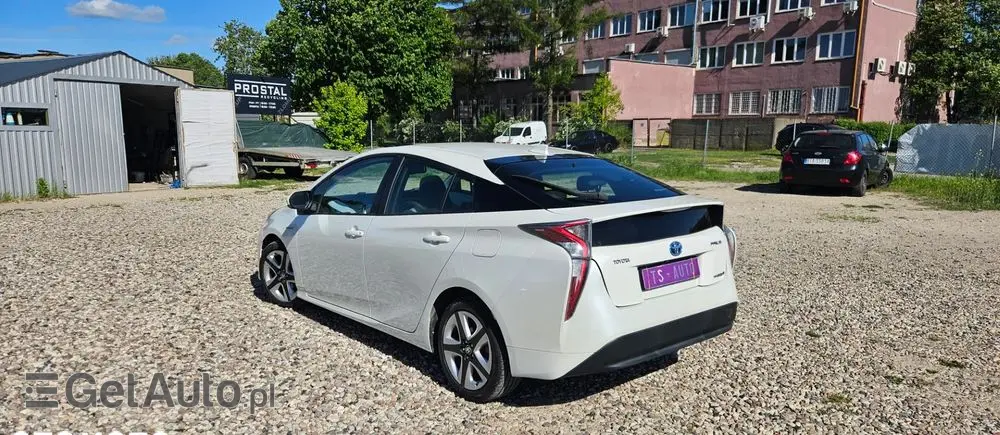 TOYOTA Prius Hybrid