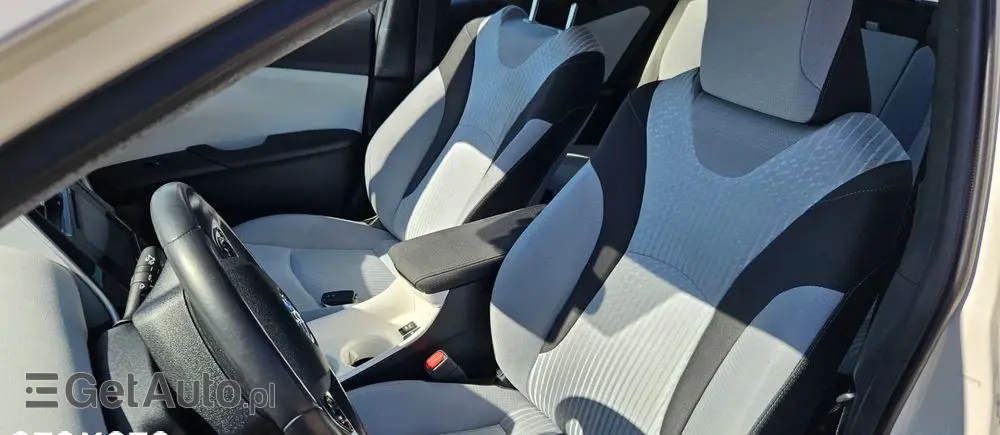 TOYOTA Prius Hybrid