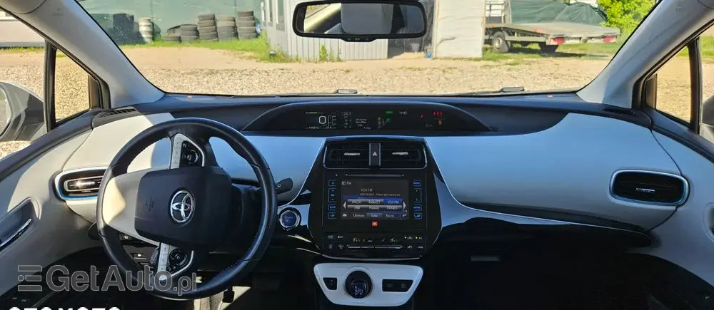TOYOTA Prius Hybrid