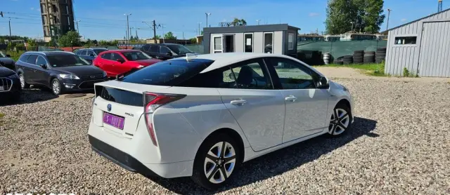 TOYOTA Prius Hybrid