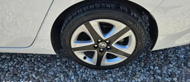 TOYOTA Prius Hybrid