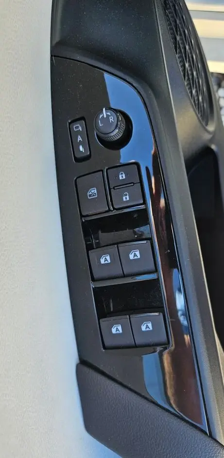 TOYOTA Prius Hybrid