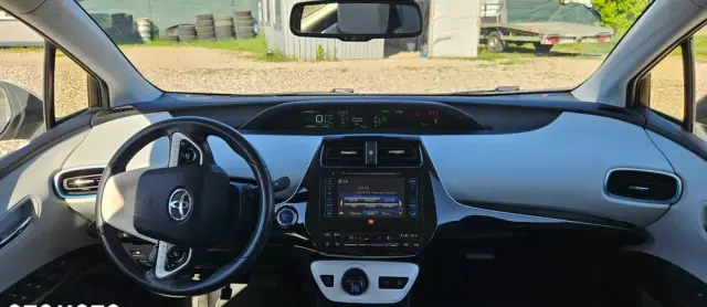 TOYOTA Prius Hybrid