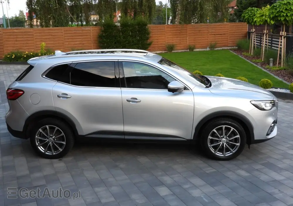 MG HS PHEV Luxury