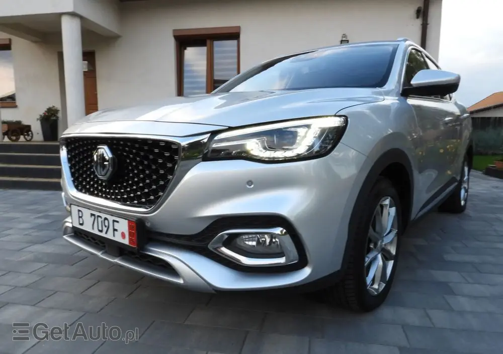 MG HS PHEV Luxury