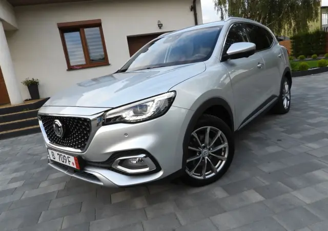 MG HS PHEV Luxury