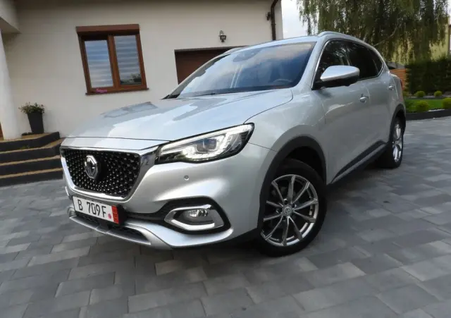 MG HS PHEV Luxury