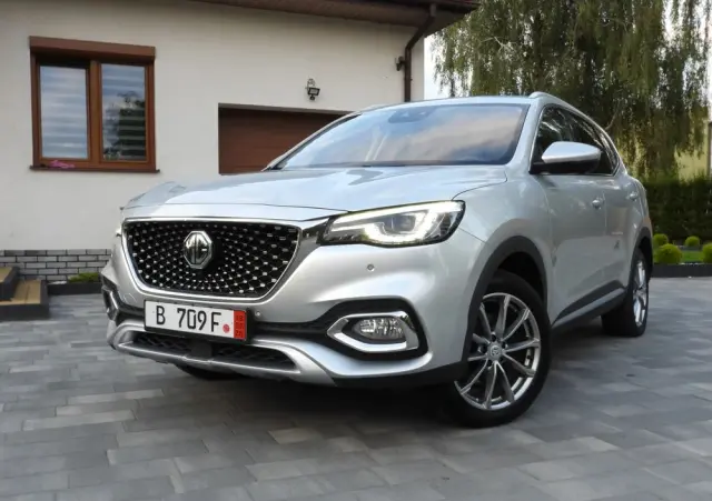 MG HS PHEV Luxury