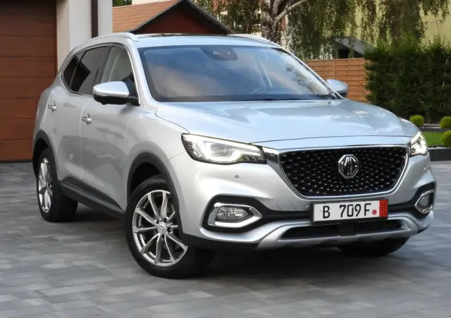 MG HS PHEV Luxury