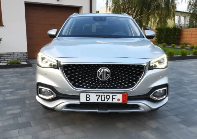 MG HS PHEV Luxury