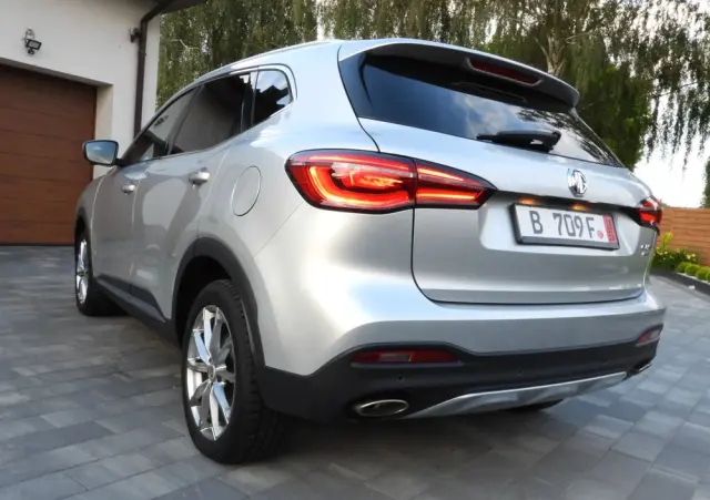 MG HS PHEV Luxury