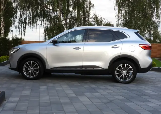 MG HS PHEV Luxury