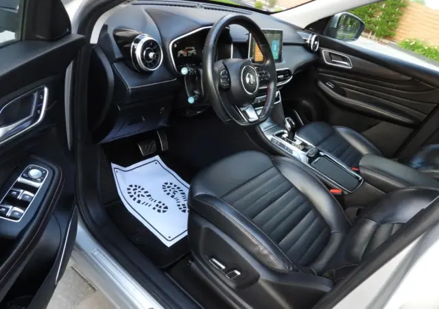 MG HS PHEV Luxury