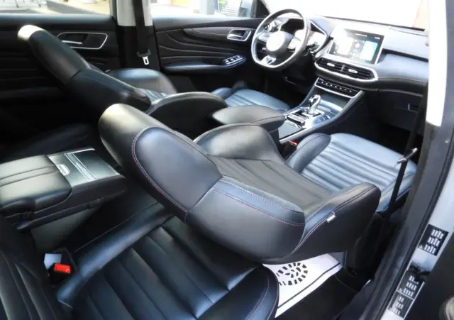 MG HS PHEV Luxury