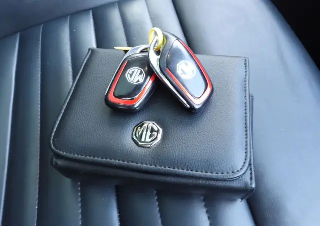 MG HS PHEV Luxury