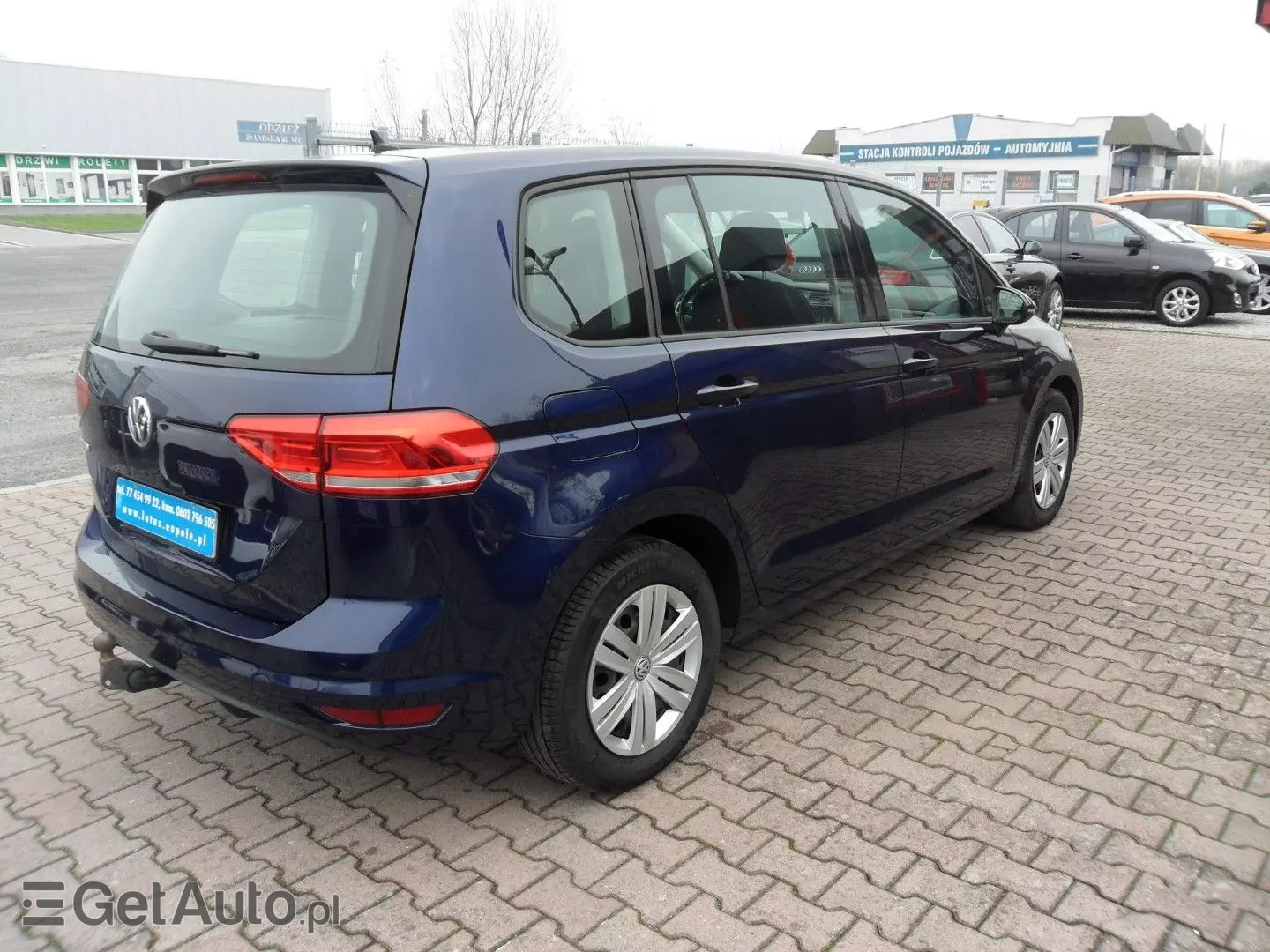 VOLKSWAGEN Touran 