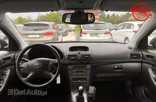 TOYOTA Avensis 
