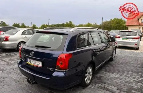 TOYOTA Avensis 